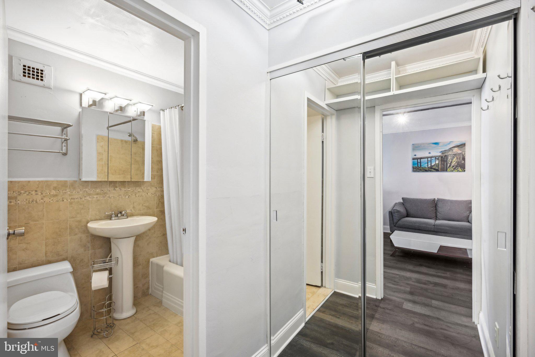 1810 Rittenhouse Square, Unit 1407 Philadelphia, PA 19103 - Photo 29 of 43 Gallery Image 29