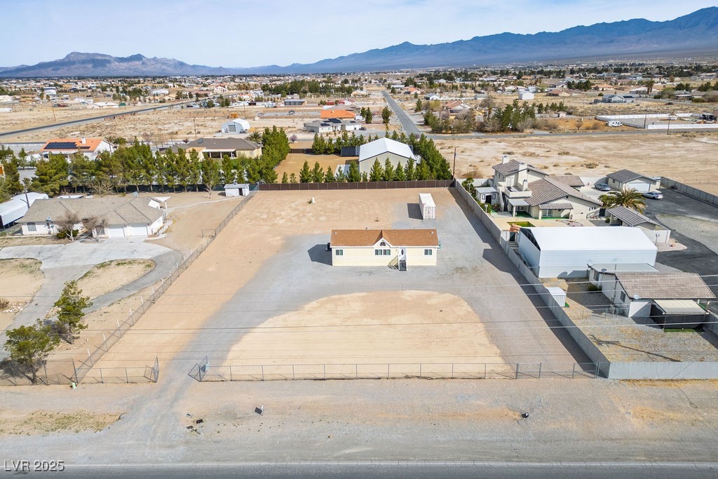Drone / aerial view featuring a mountain view