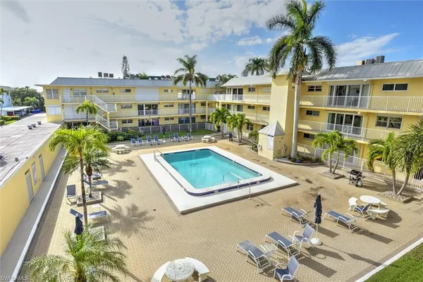 $3,900 | 1100 8th Avenue South, Unit 106C, Naples, FL 34102
