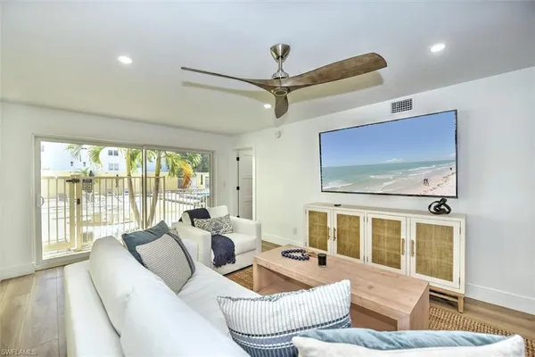 $3,900 | 1100 8th Avenue South, Unit 106C, Naples, FL 34102