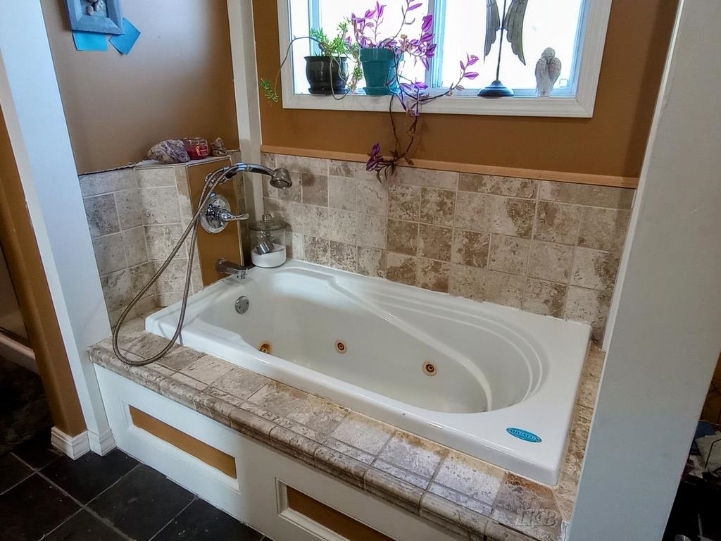 8226 Red Pne Ridge Harrison, MI 48625 - Photo 23 of 60