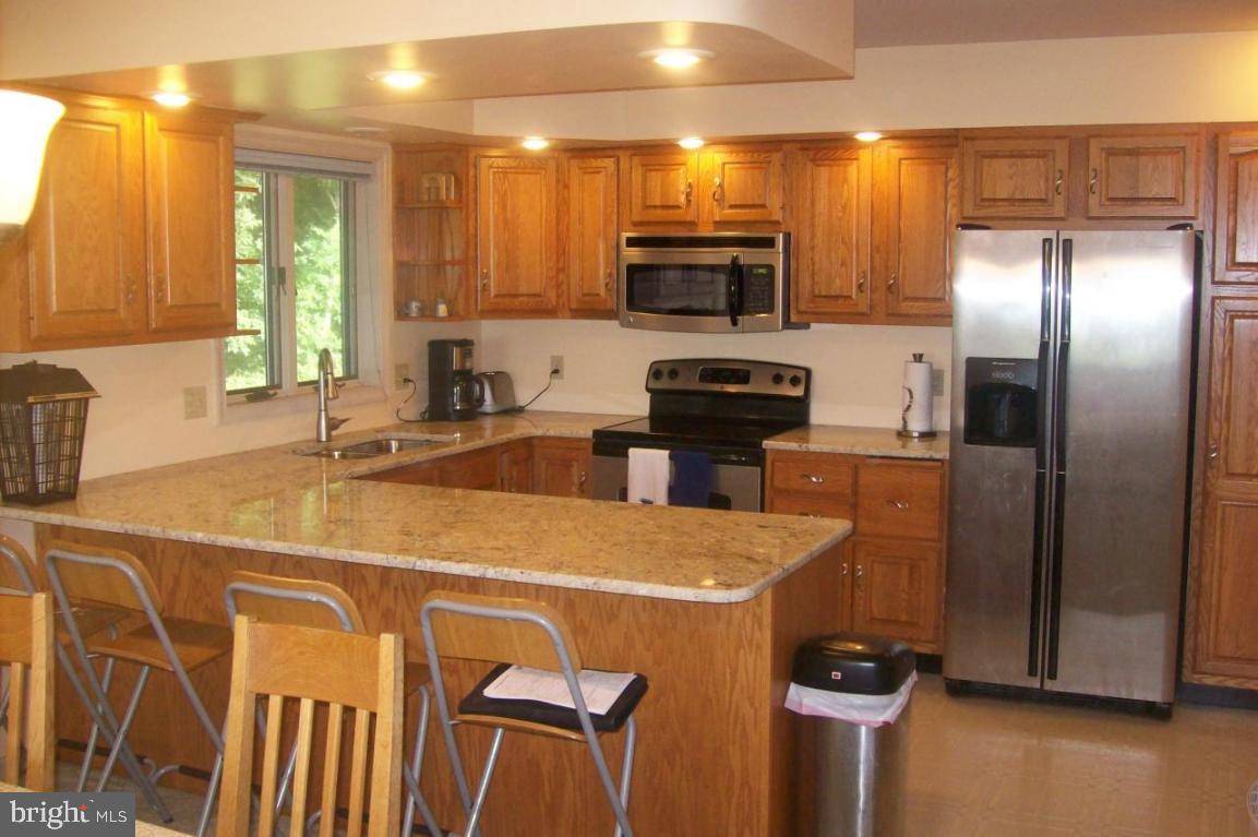305 Memorial Road Lititz, PA 17543 - Photo 2 of 20