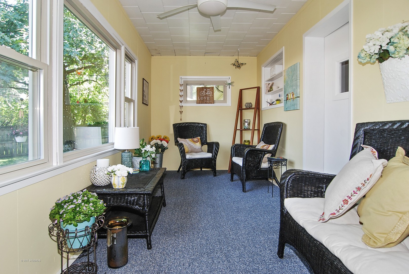499 Kent Road Riverside, IL 60546 - Photo 14 of 28 a living room with furniture and a large window