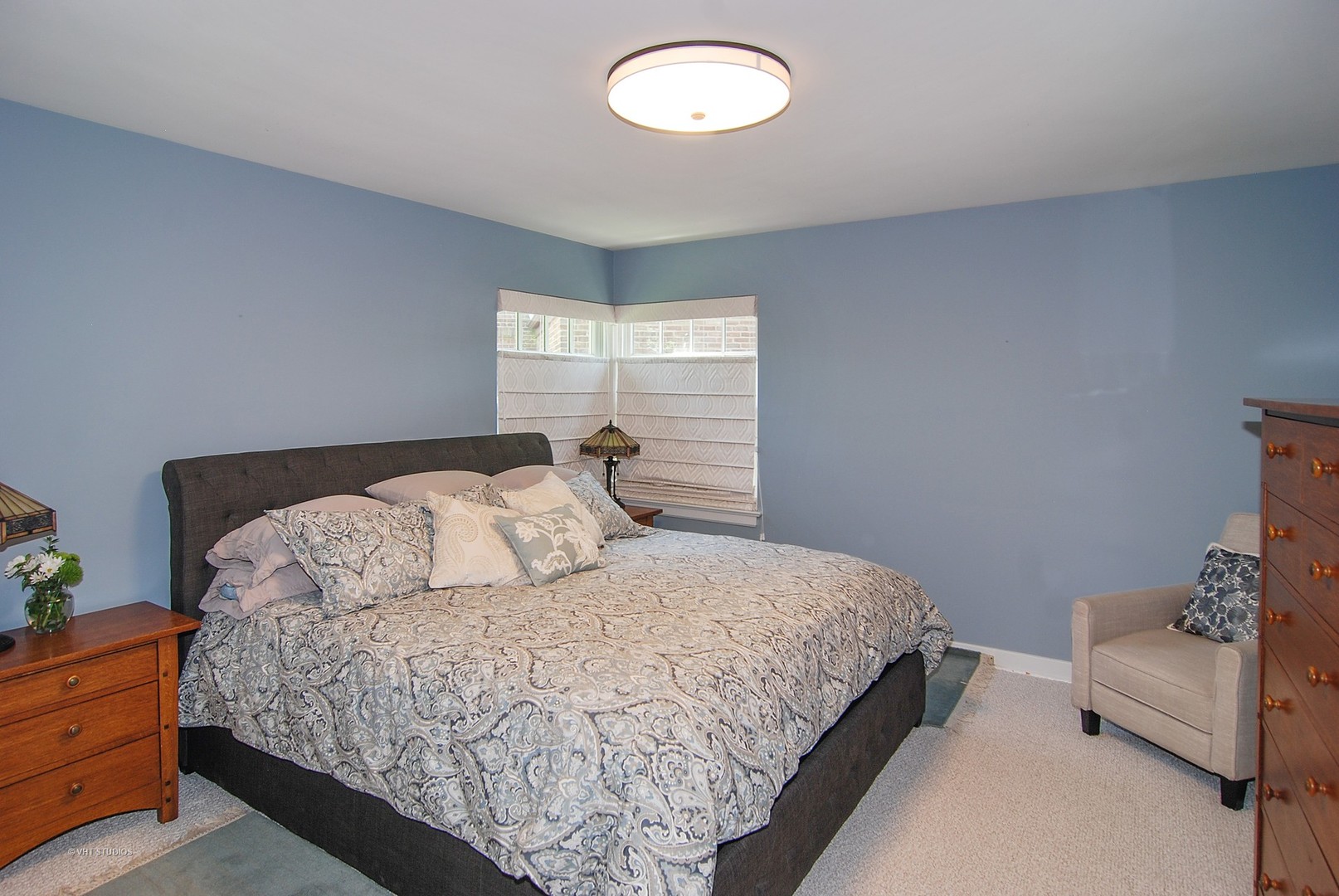 499 Kent Road Riverside, IL 60546 - Photo 15 of 28 a bedroom with a bed and window