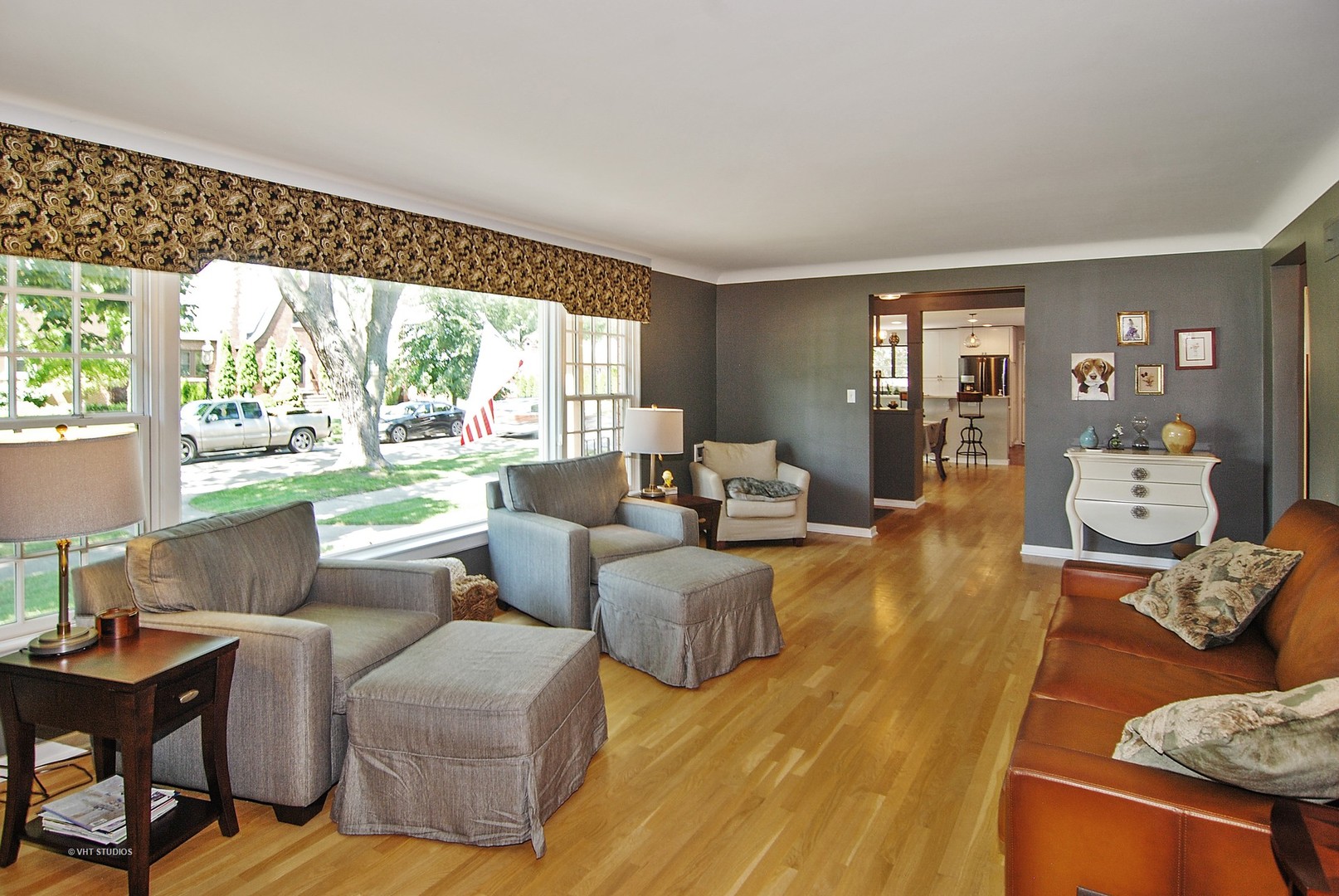 499 Kent Road Riverside, IL 60546 - Photo 4 of 28 a living room with furniture and a large window
