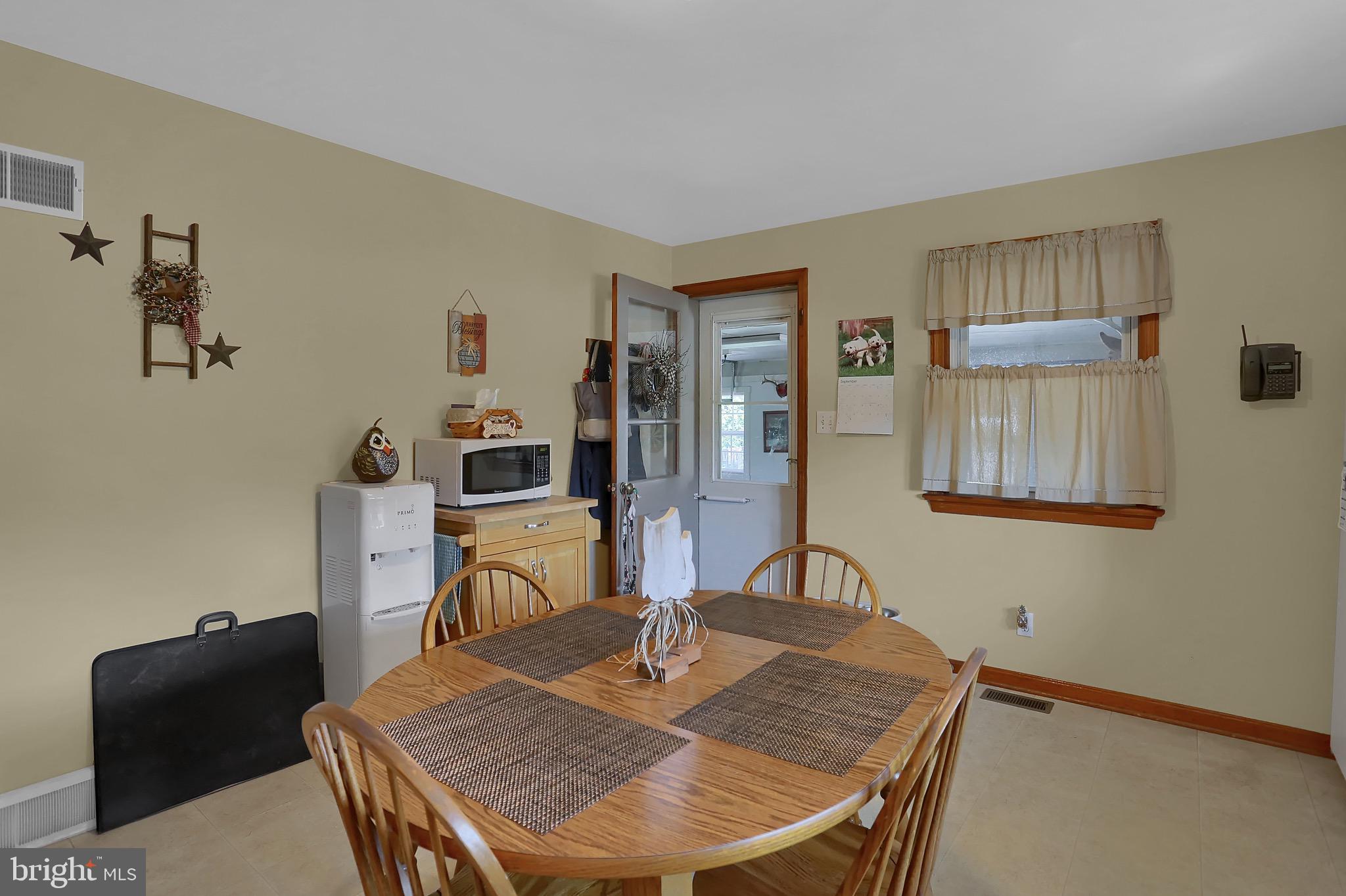 6583 York Road Spring Grove, PA 17362 - Photo 8 of 23