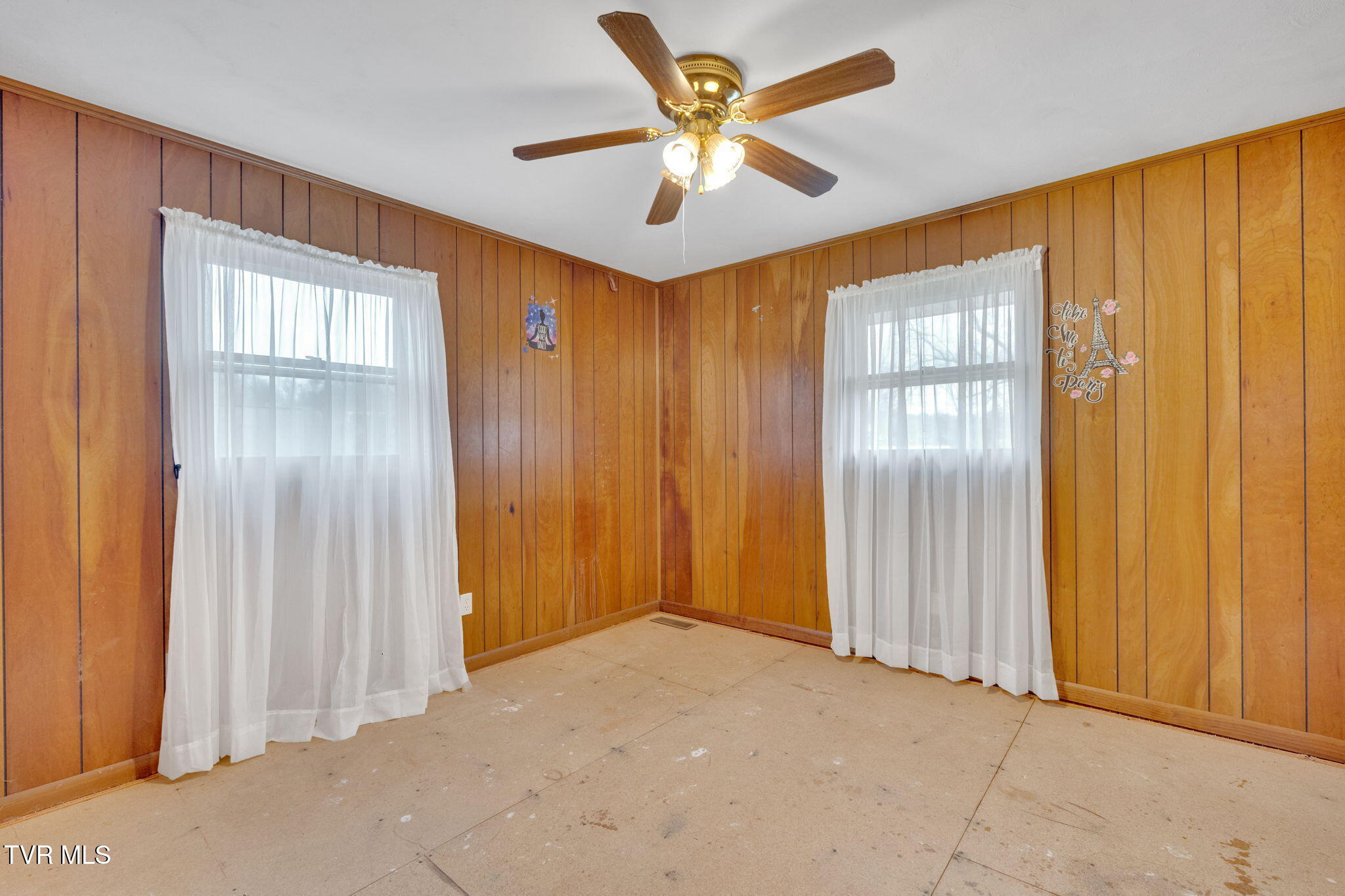 216 Reed Avenue Greeneville, TN 37743 - Photo 21 of 38 20-web-or-mls-JH 20250310-061