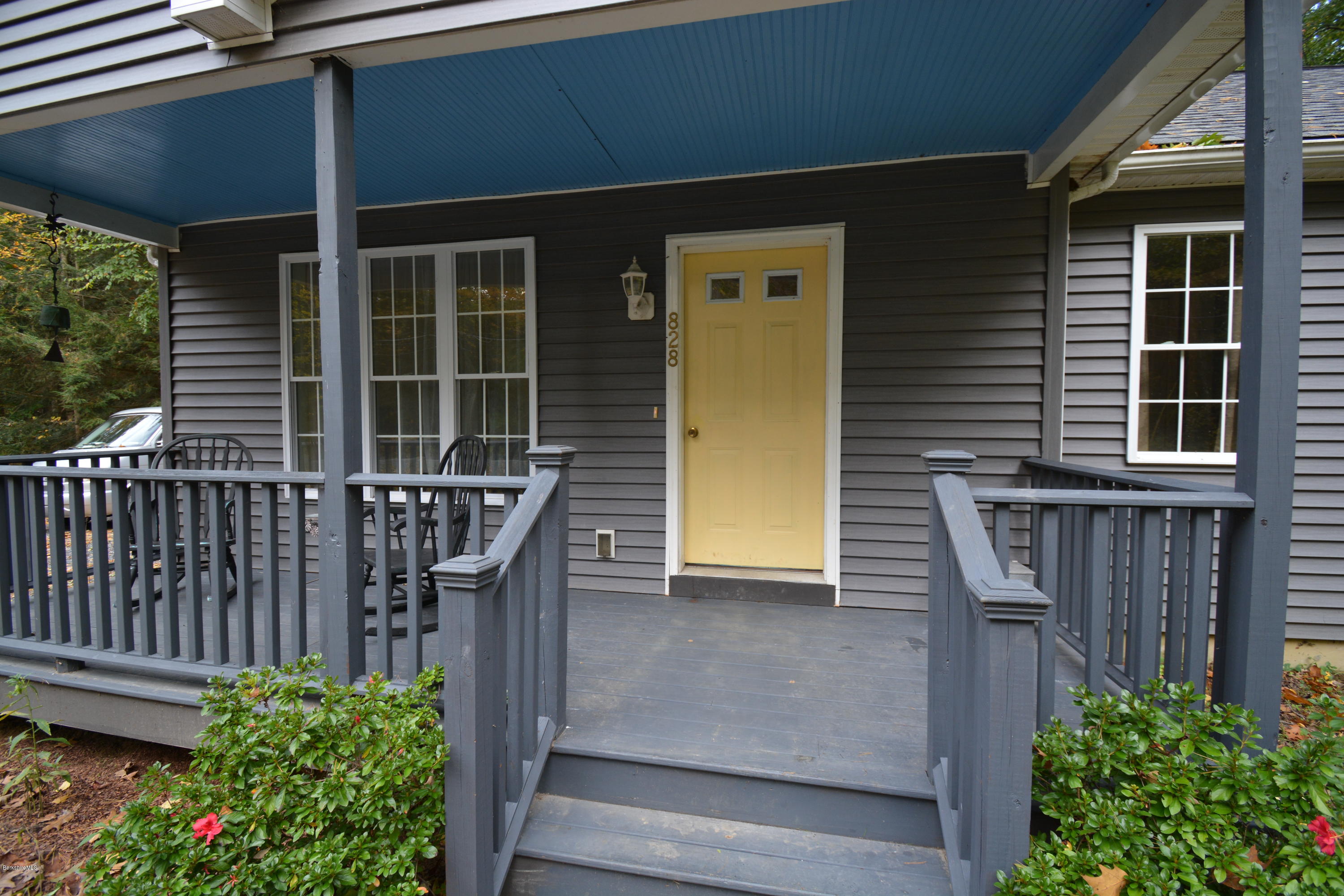 828 Salisbury Road Sheffield, MA 01257 - Photo 3 of 20 Front entrance
