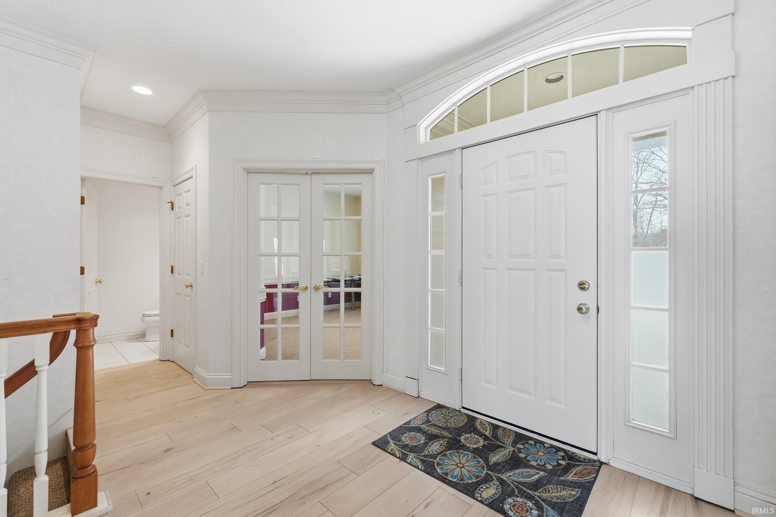 10630 Maple Springs Cove Fort Wayne, IN 46845 - Photo 2 of 36