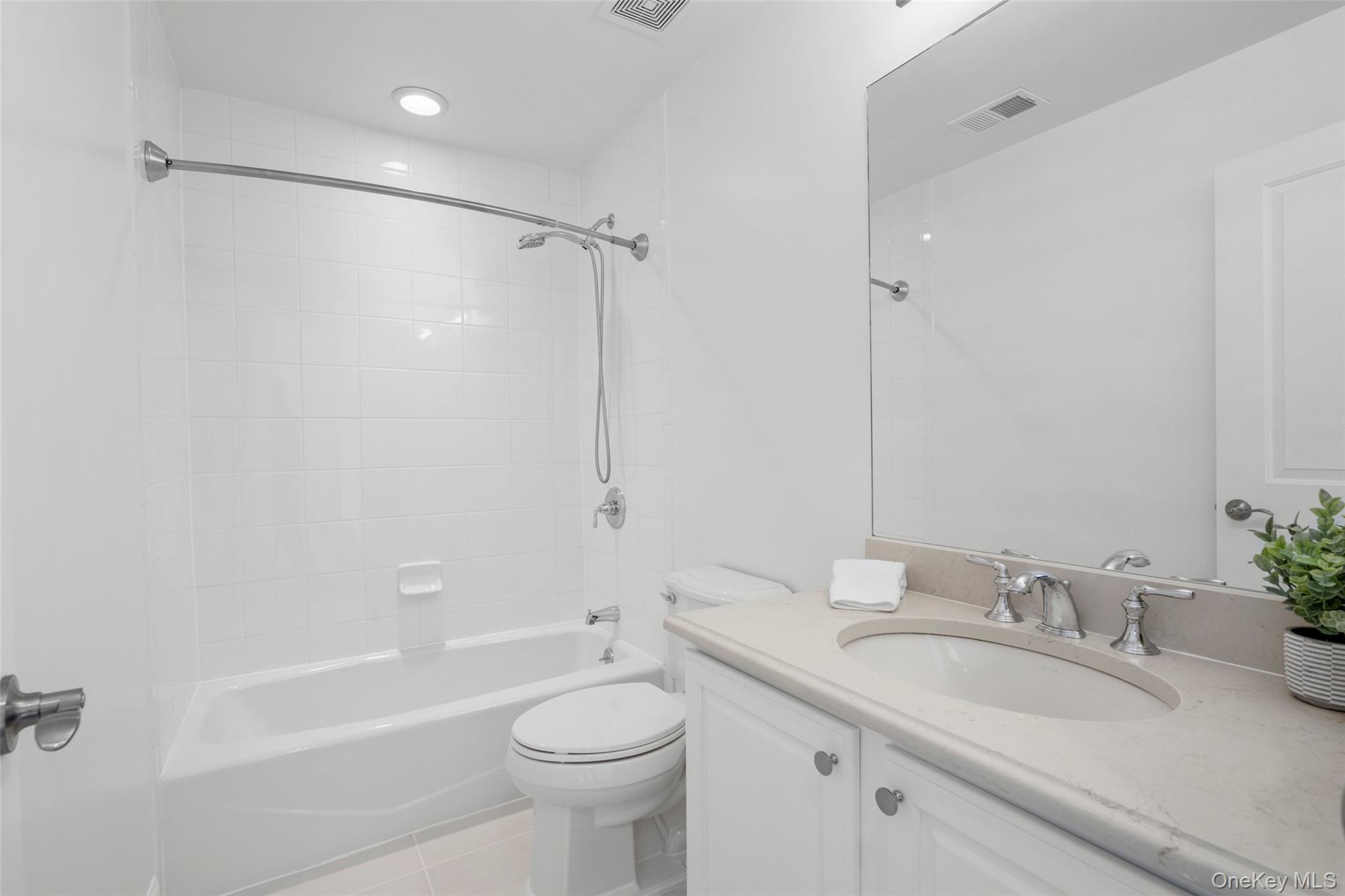 22 Hidden Ridge Court Scarsdale, NY 10583 - Photo 16 of 23