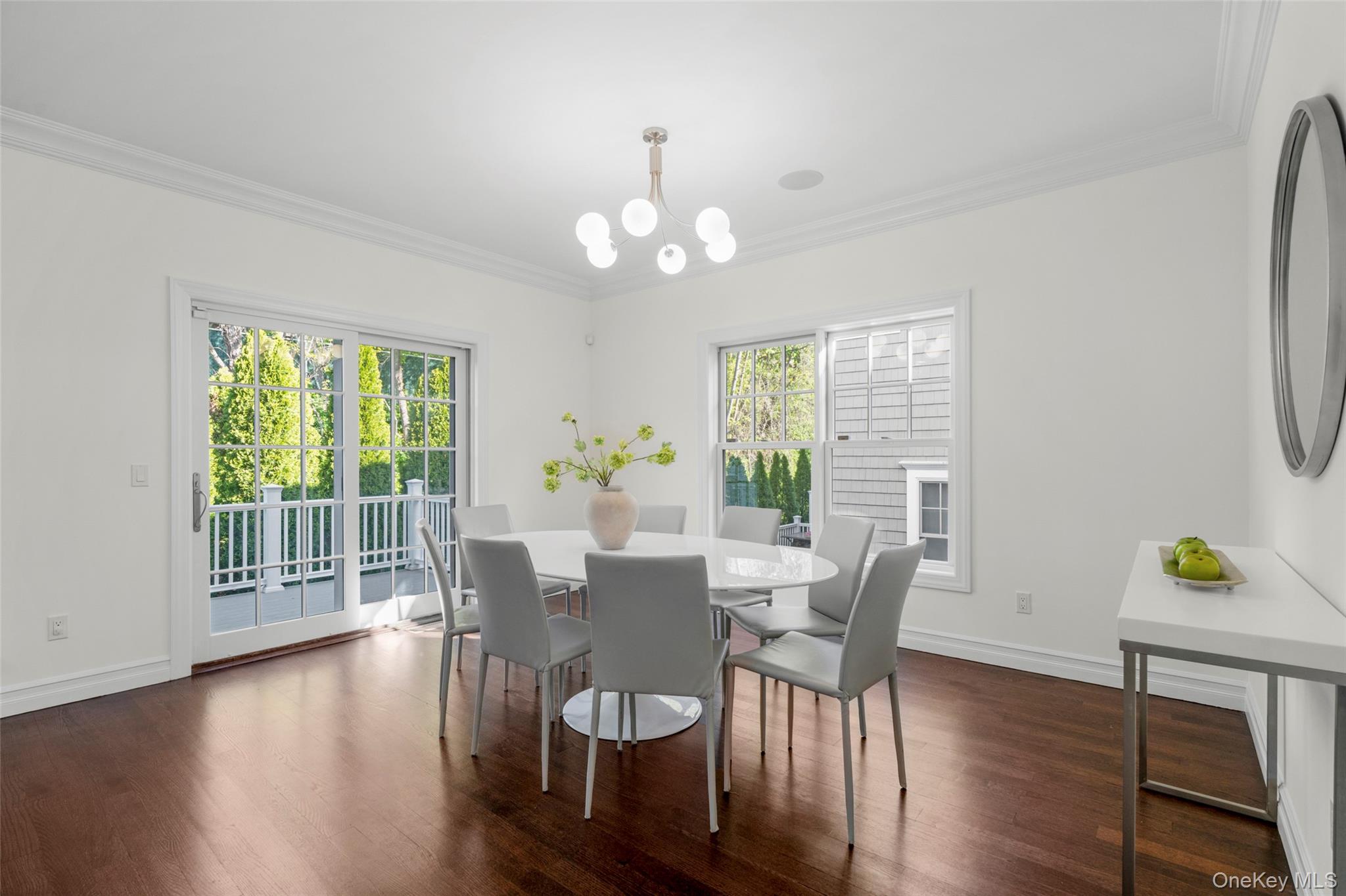 22 Hidden Ridge Court Scarsdale, NY 10583 - Photo 5 of 23