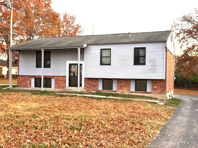 $254,900 | 1002 Carole Lane, Ellisville, MO 63021