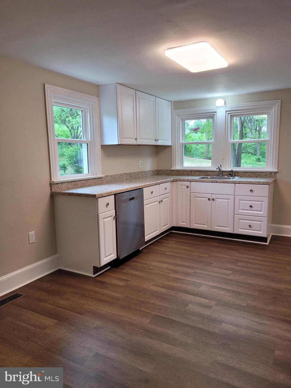 1530 Manchester Road Westminster, MD 21157 - Photo 2 of 35 Gallery Image 2