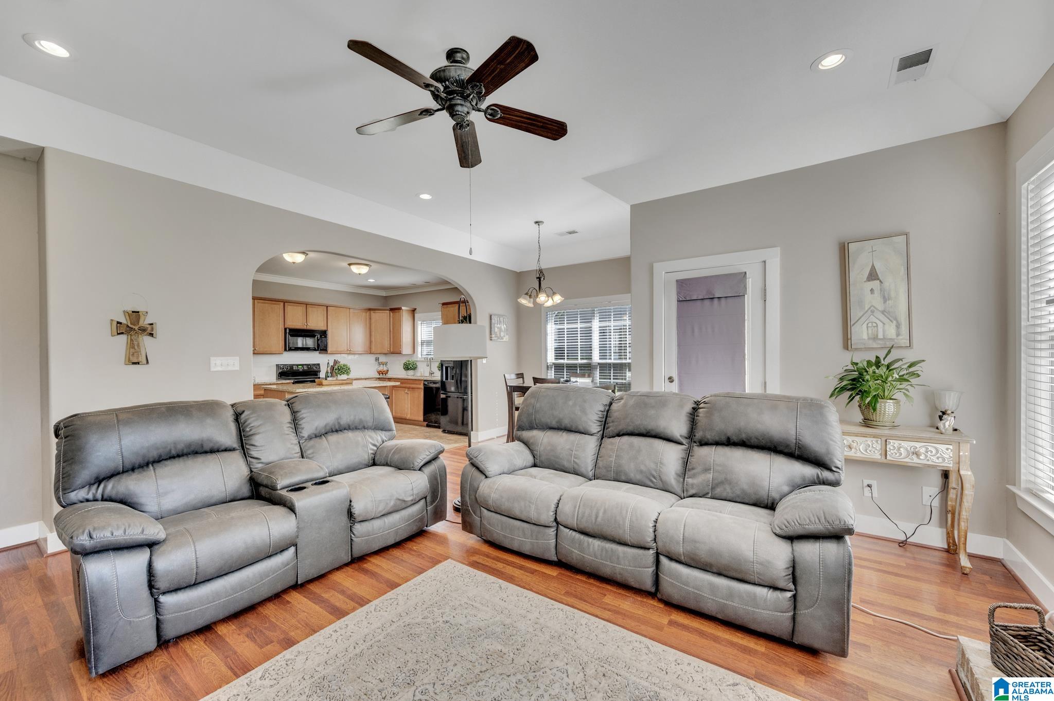 243 Nottingham Drive Calera, AL 35040 - Photo 18 of 34