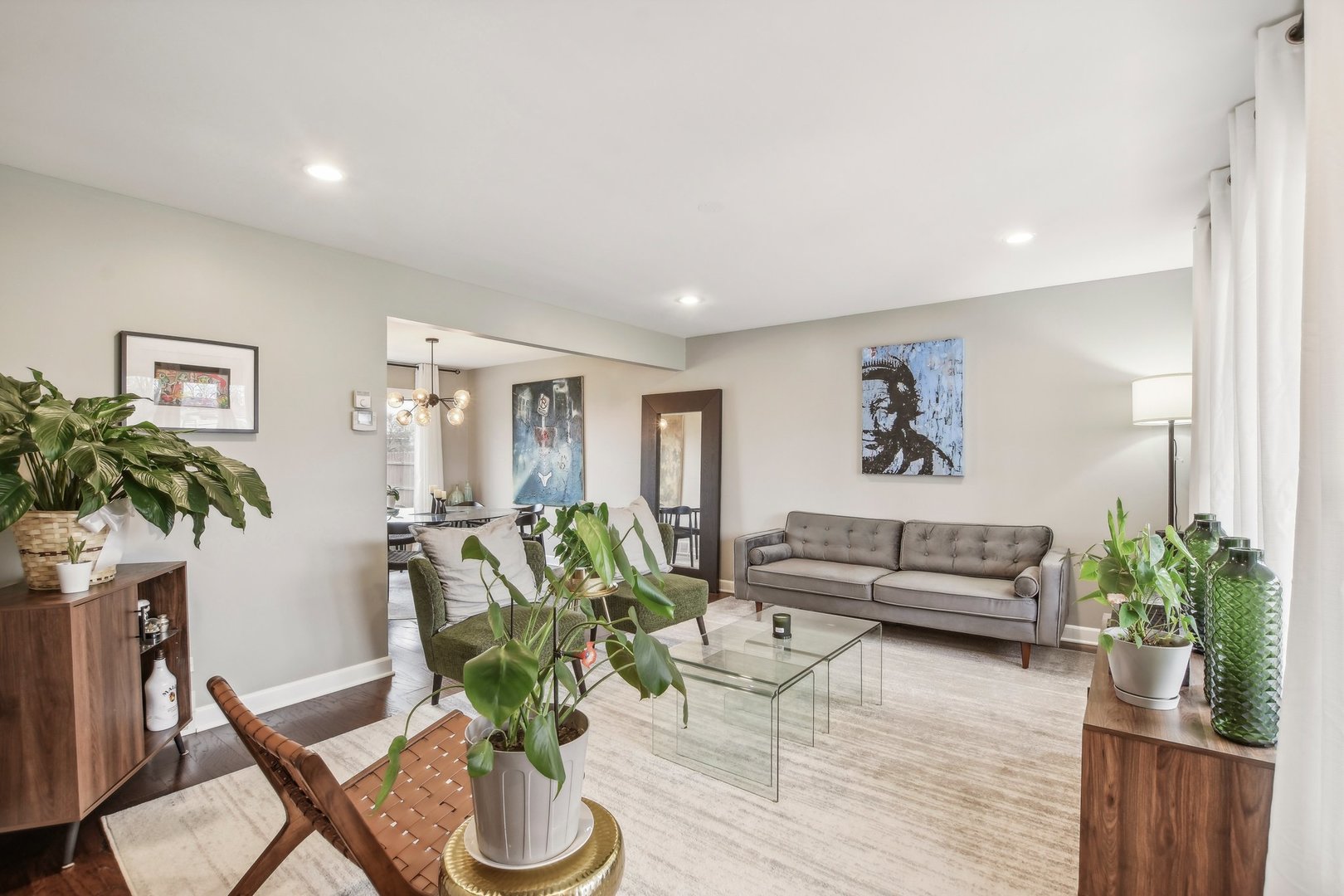 1828 Kings Point Drive North Addison, IL 60101 - Photo 2 of 42 Gallery Image 2