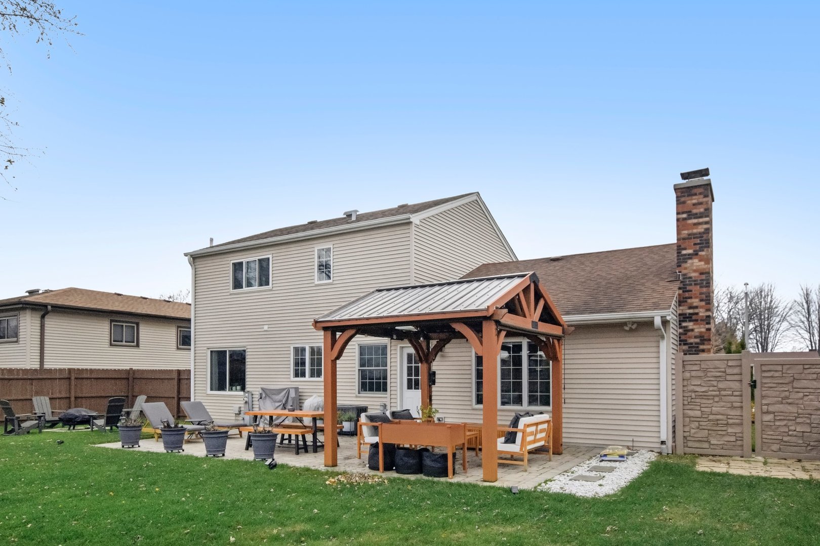 1828 Kings Point Drive North Addison, IL 60101 - Photo 36 of 42 Gallery Image 36