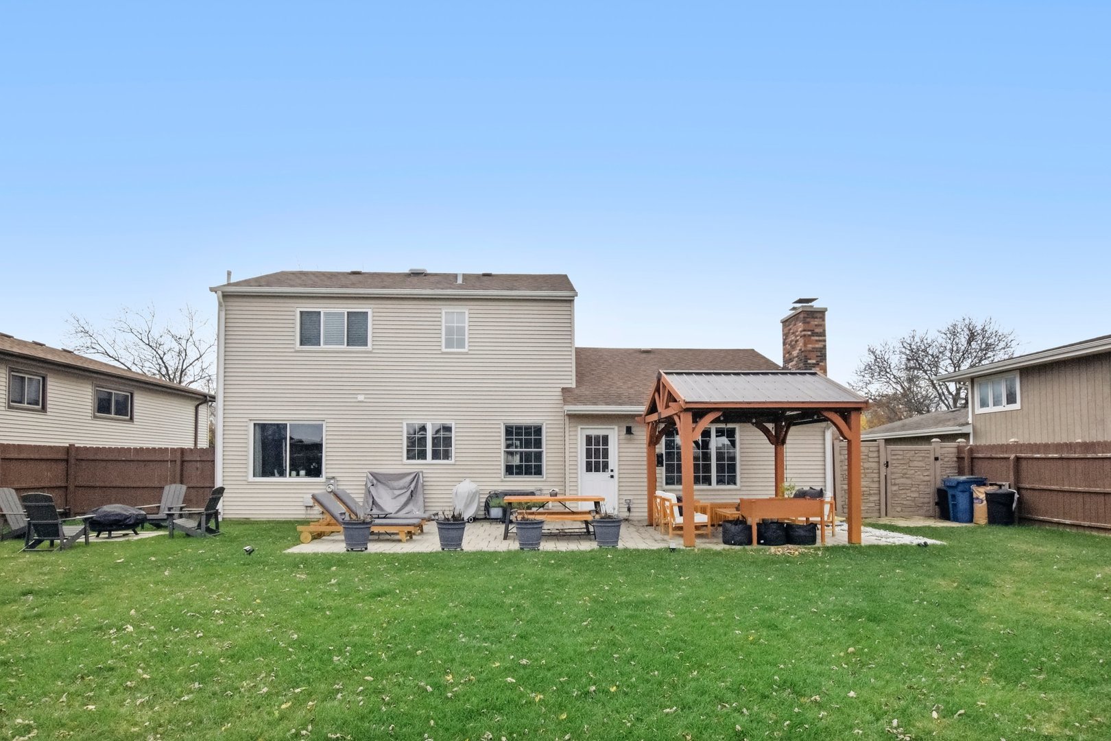 1828 Kings Point Drive North Addison, IL 60101 - Photo 37 of 42 Gallery Image 37