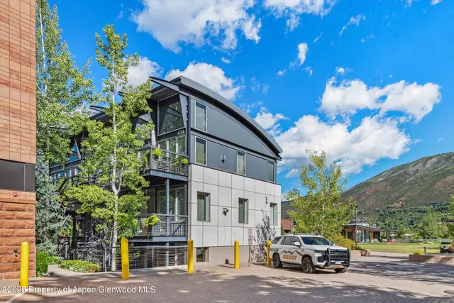 $10,000 | 434 East Main Street, Unit 104, Aspen, CO 81611