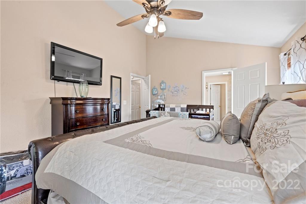 103 Noble Road Fairview, NC 28730 - Photo 14 of 30 Gallery Image 14