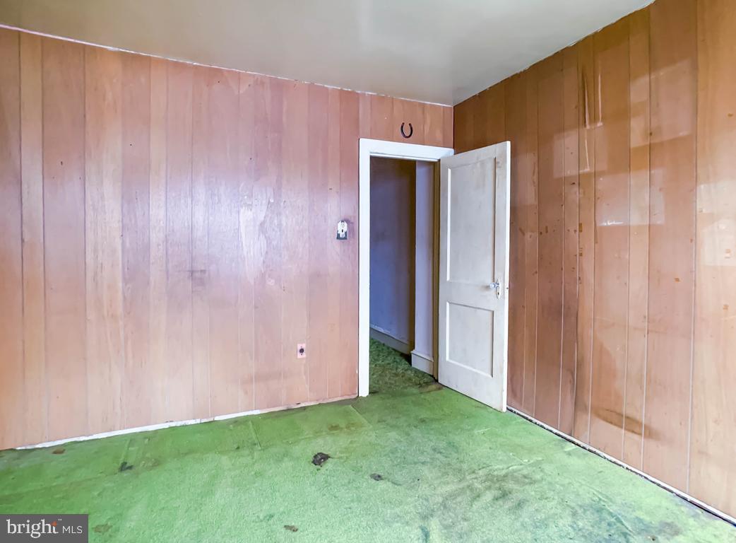 305 Sanford Road Upper Darby, PA 19082 - Photo 16 of 27 Gallery Image 16