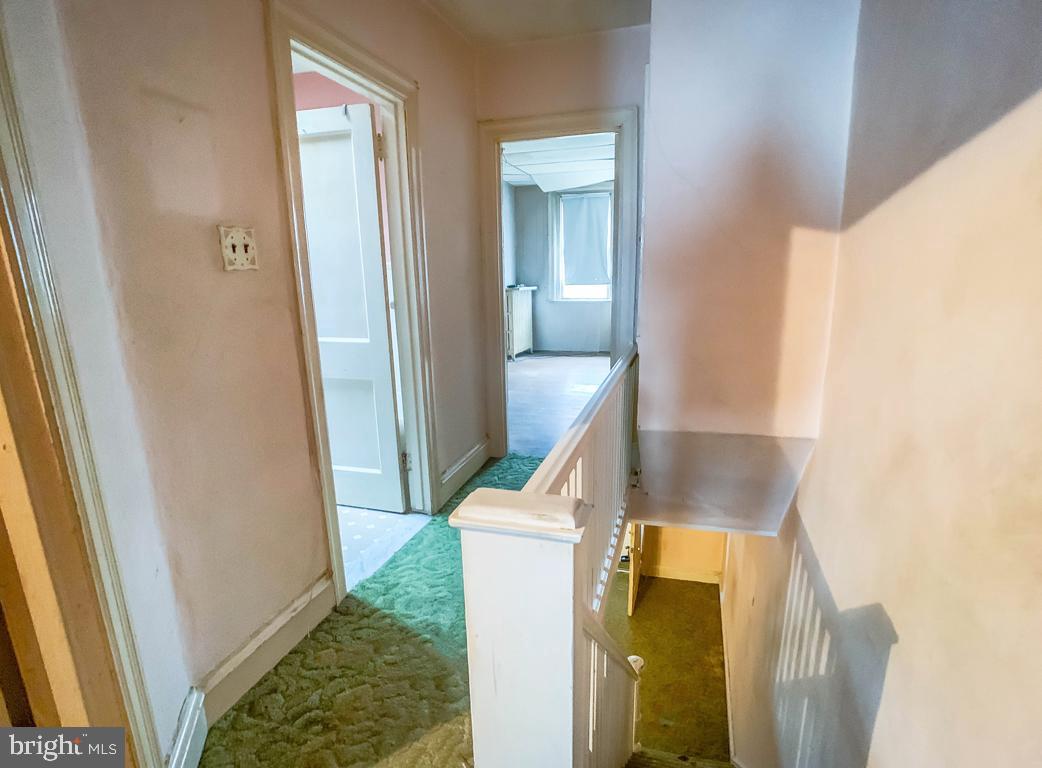 305 Sanford Road Upper Darby, PA 19082 - Photo 19 of 27 Gallery Image 19