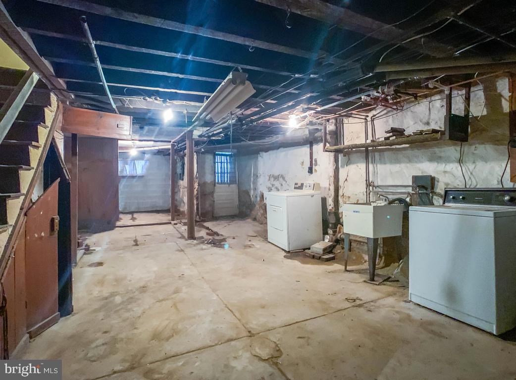 305 Sanford Road Upper Darby, PA 19082 - Photo 24 of 27 Gallery Image 24