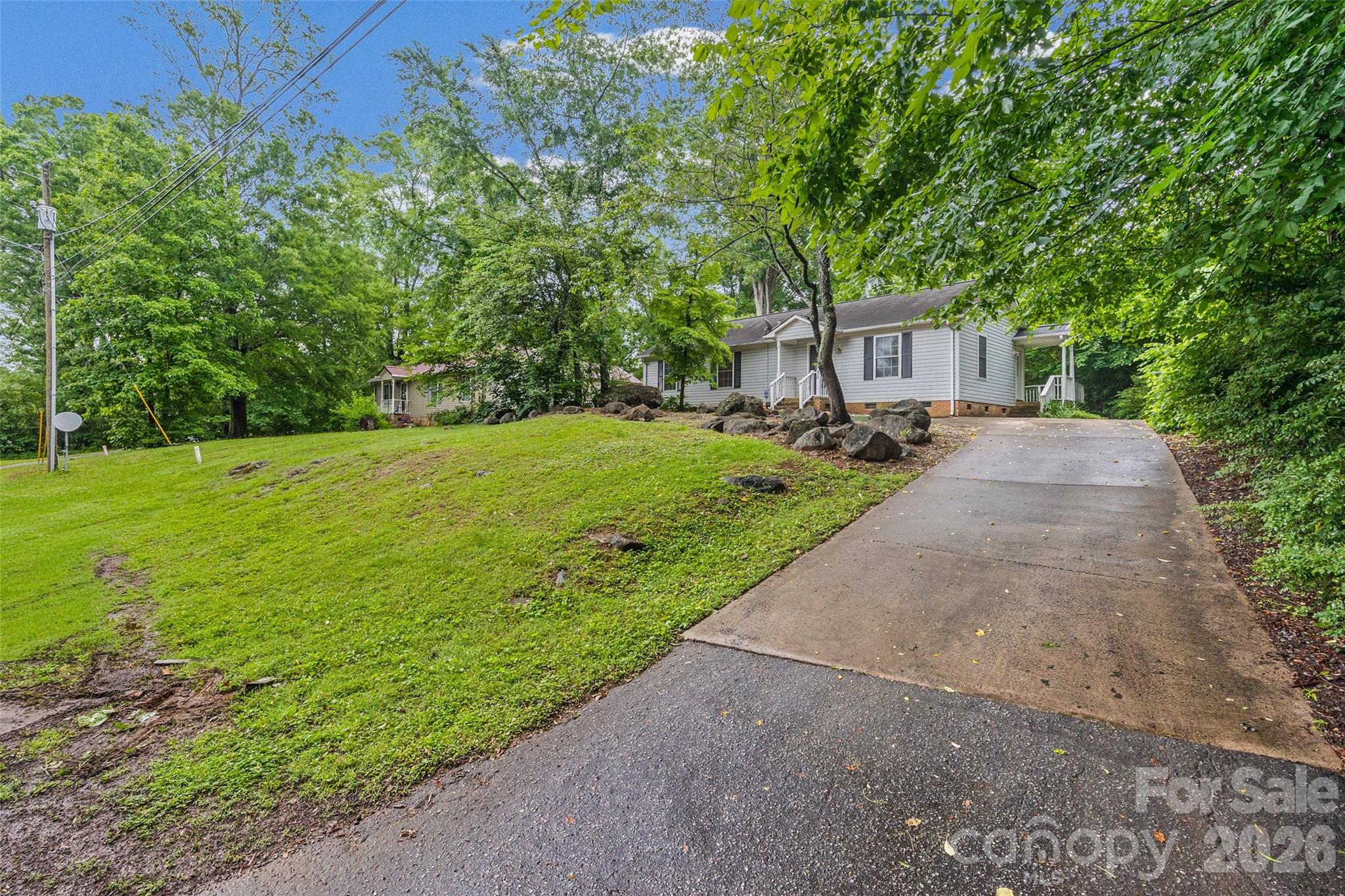 30 7th Street York, SC 29745 - Photo 28 of 29 a view of a back yard