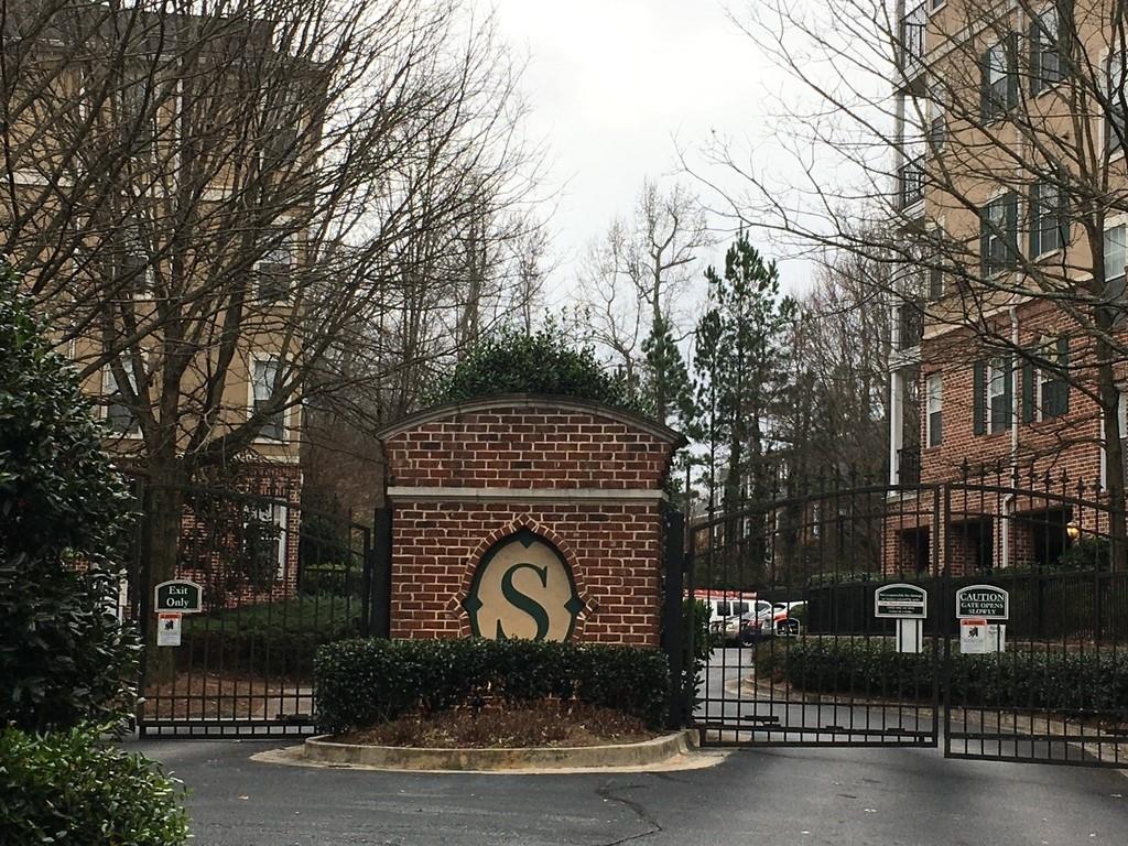2107 Stratford Commons, Unit 2107 Decatur, GA 30033 - Photo 1 of 1