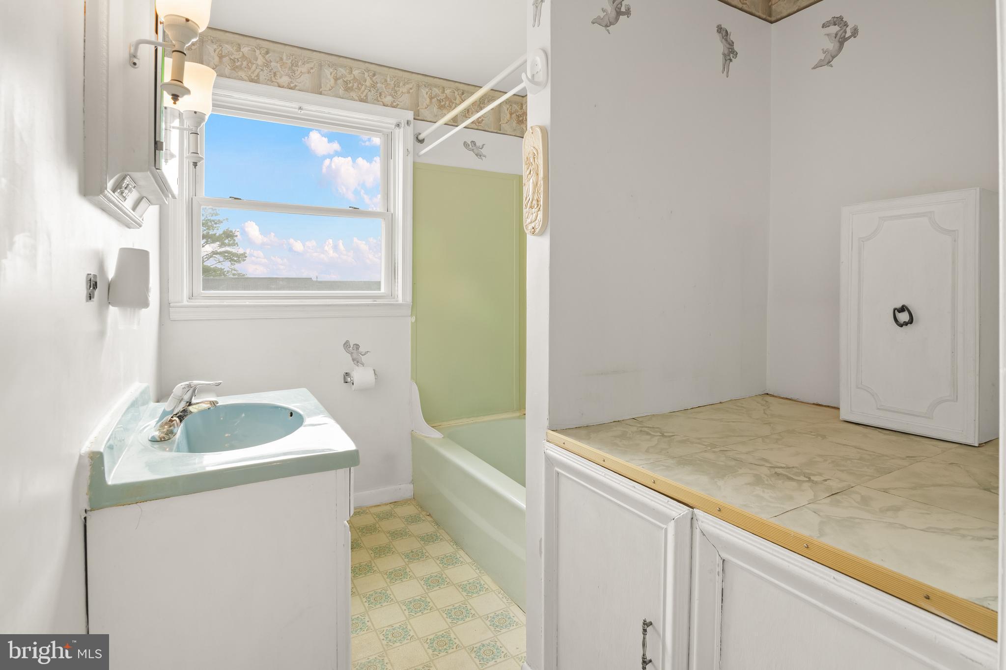 1252 Halstead Road Baltimore, MD 21234 - Photo 14 of 28 Gallery Image 14