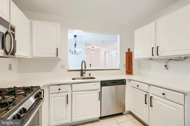 $297,000 | 8803 Stoneridge Circle, Unit 301, Pikesville, MD 21208