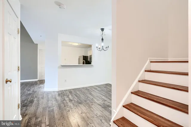 $297,000 | 8803 Stoneridge Circle, Unit 301, Pikesville, MD 21208