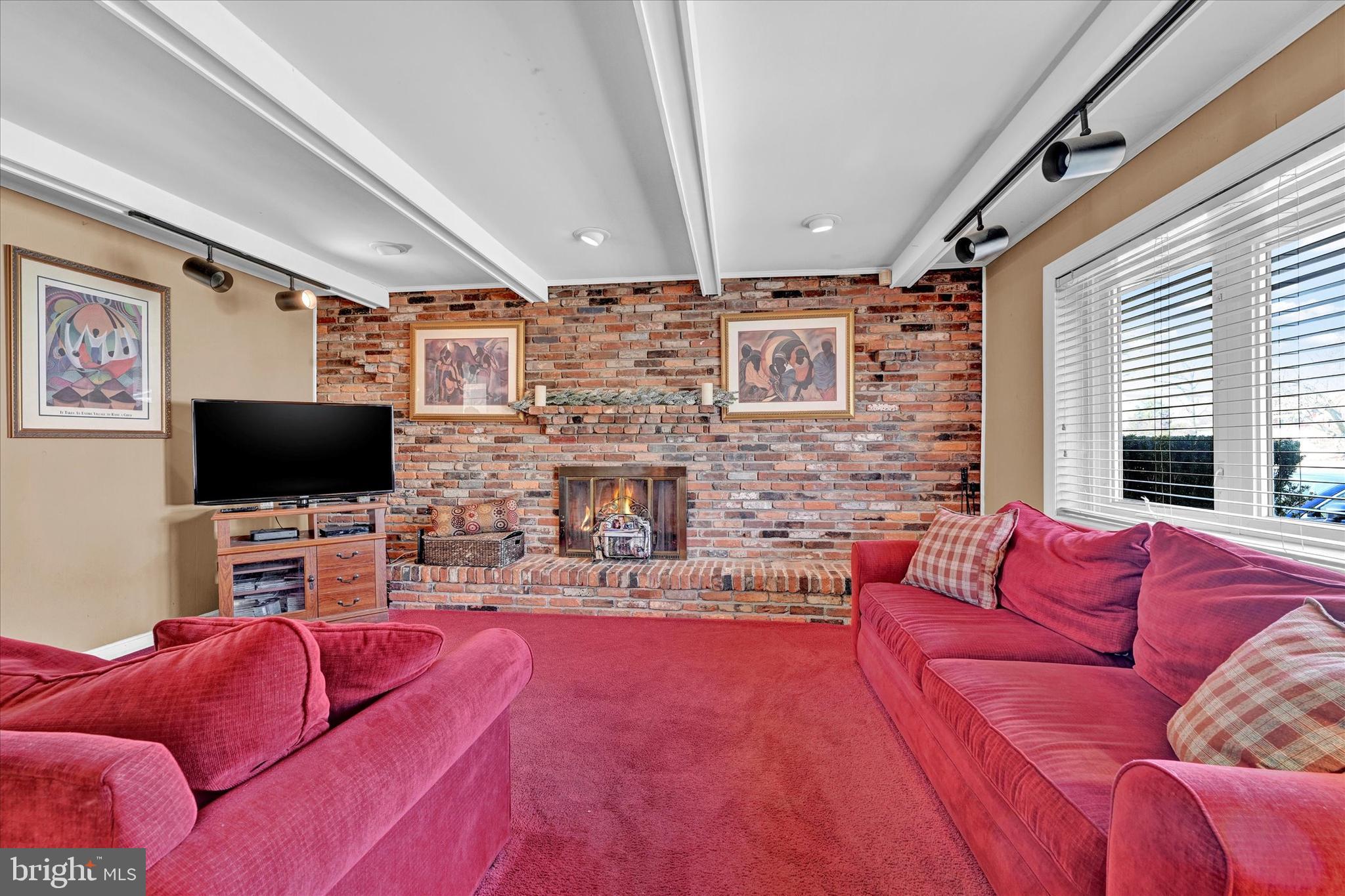 8229 Brattle Road Pikesville, MD 21208 - Photo 4 of 35