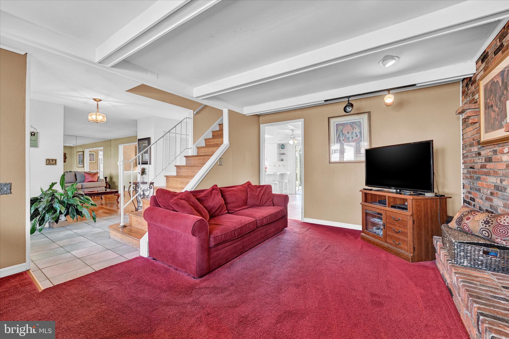 8229 Brattle Road Pikesville, MD 21208 - Photo 6 of 35
