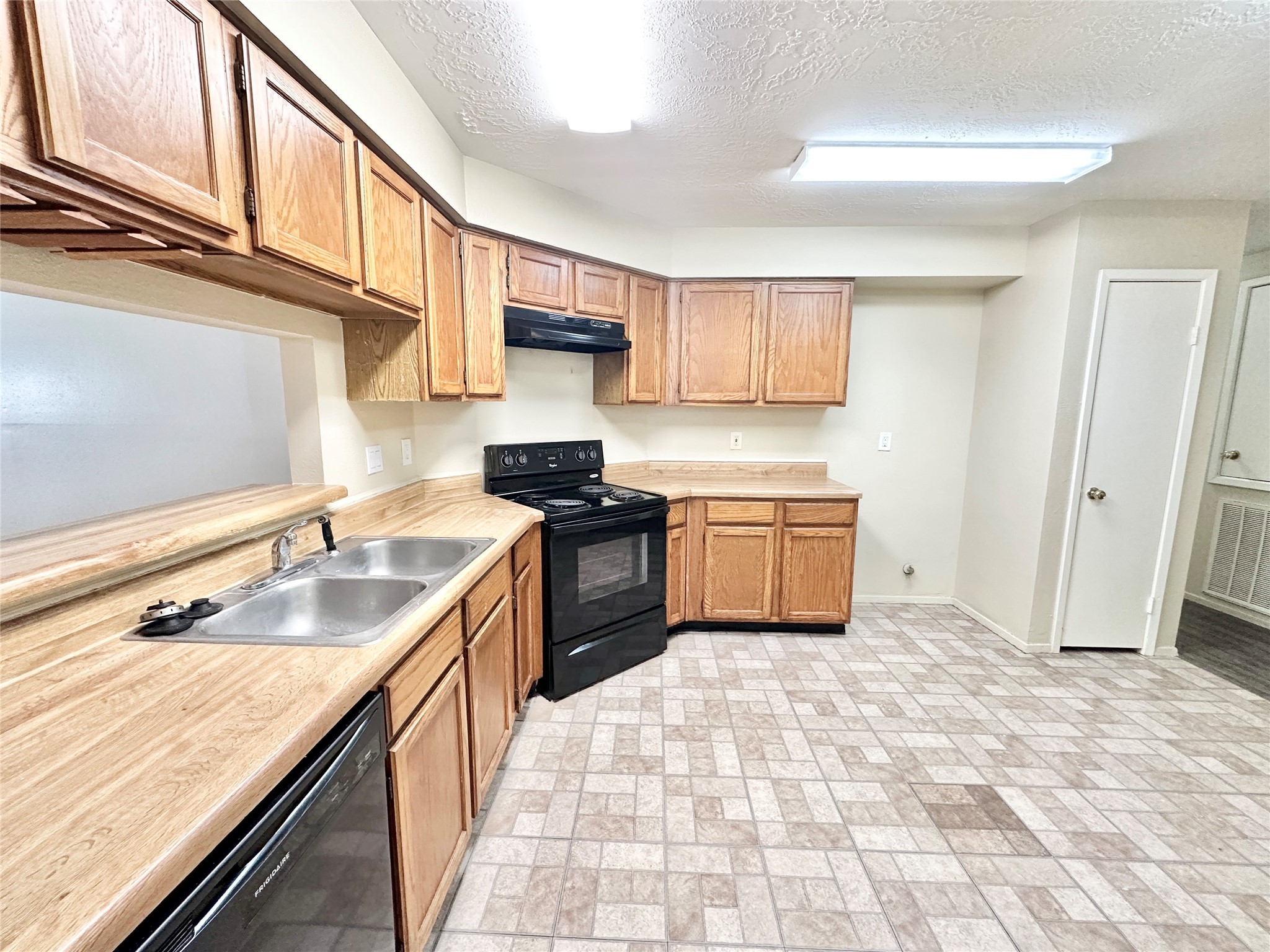 21706 Nickerton Lane Spring, TX 77388 - Photo 7 of 17