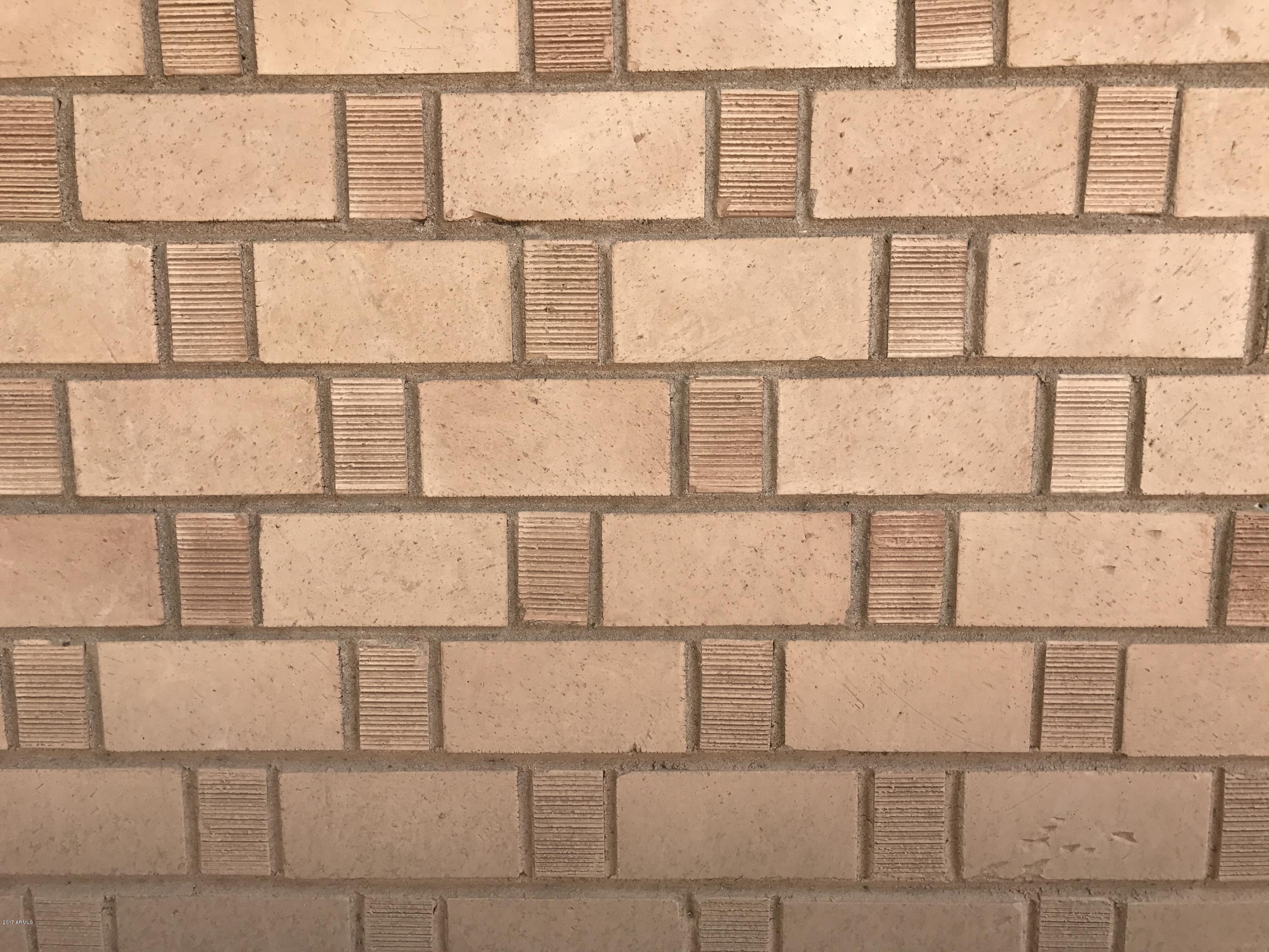 2721 West Ocotillo Road Phoenix, AZ 85017 - Photo 4 of 23 Vintage Brick