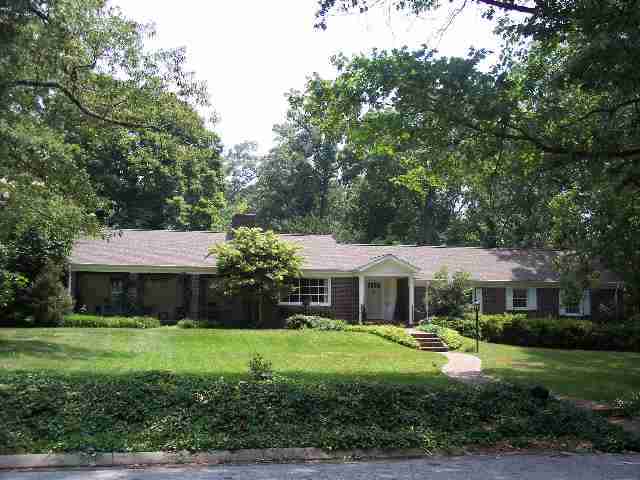204 Augusta Street Easley, SC 29640 - Photo 1 of 9 Gallery Image 1