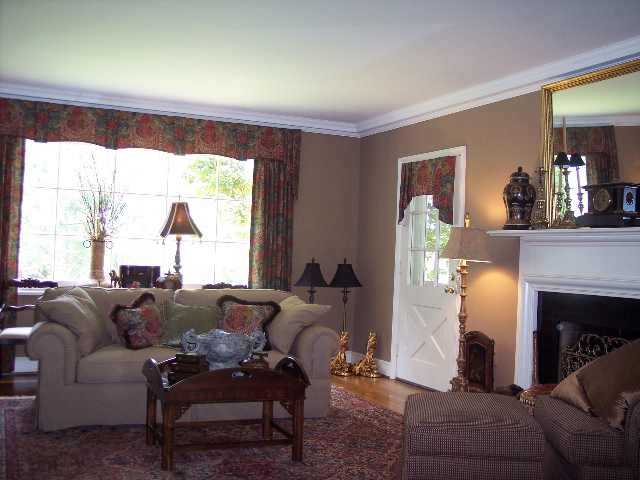 204 Augusta Street Easley, SC 29640 - Photo 2 of 9 Gallery Image 2