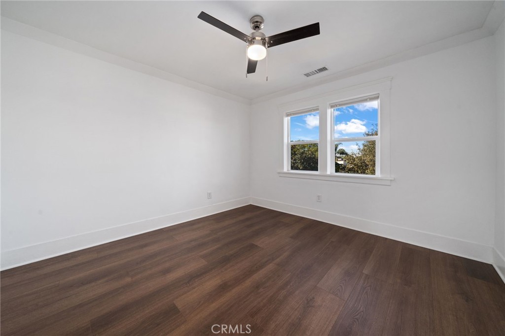 1148 Chestnut Avenue Long Beach, CA 90813 - Photo 27 of 32 wooden floor in an empty room with a window