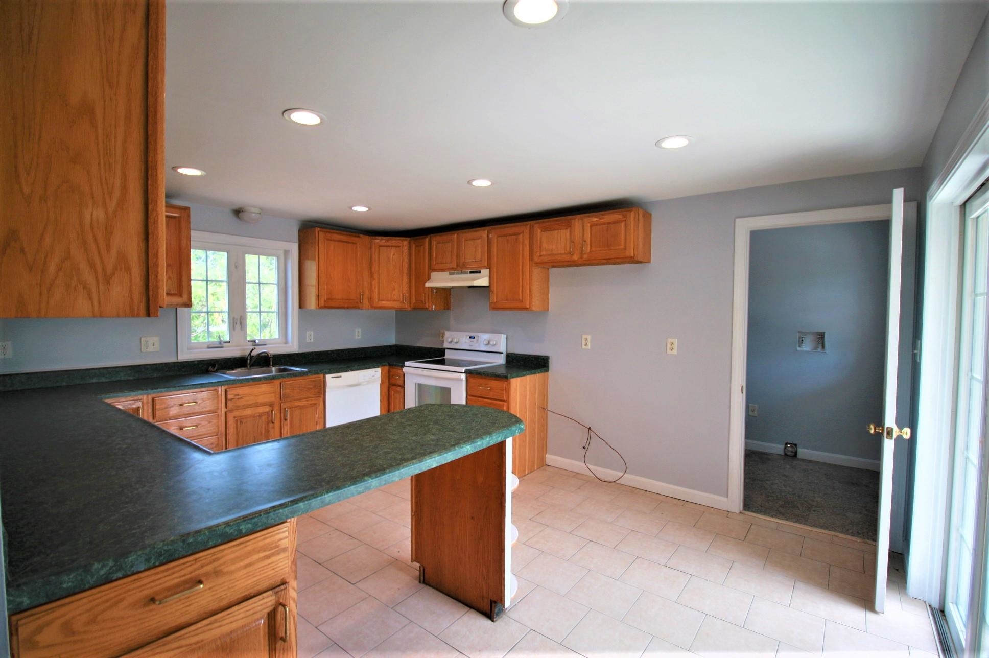 97 Range Road Windham, NH 03087 - Photo 6 of 26