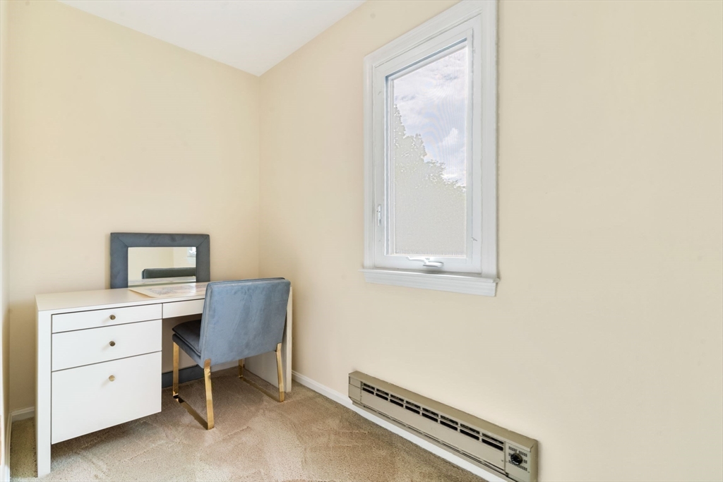 106 Fifer Lane, Unit 106 Lexington, MA 02420 - Photo 18 of 33