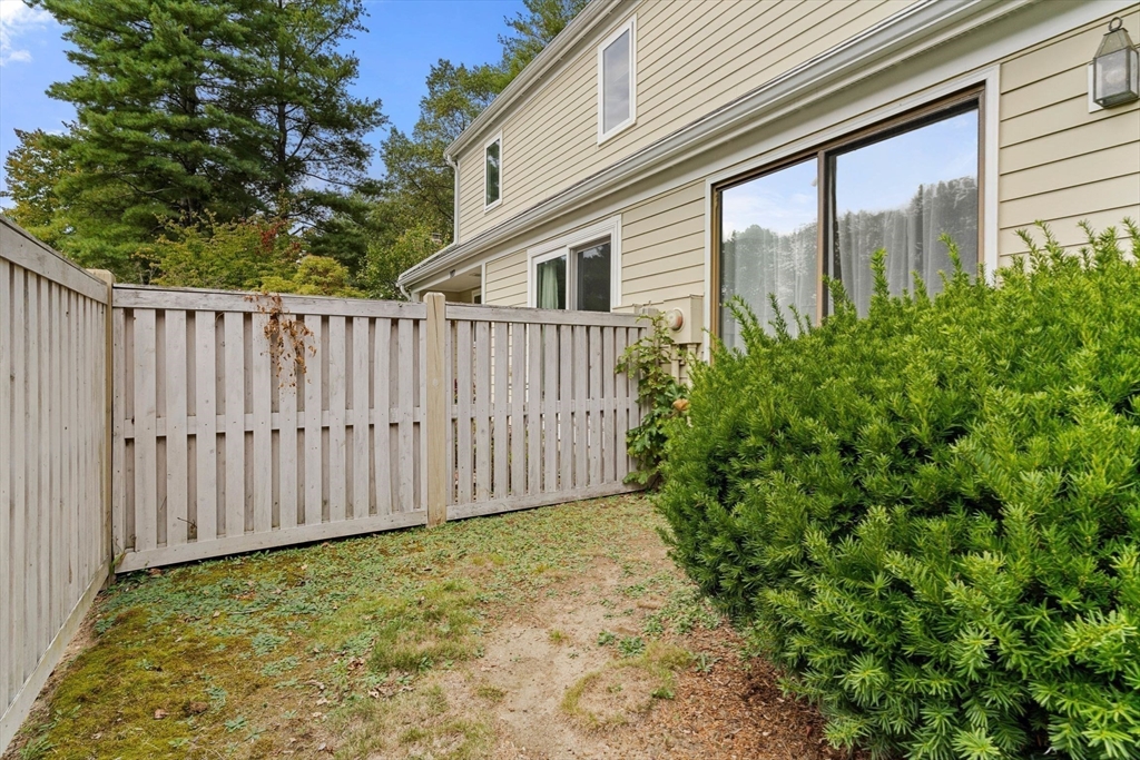 106 Fifer Lane, Unit 106 Lexington, MA 02420 - Photo 21 of 33