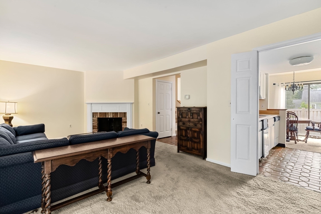 106 Fifer Lane, Unit 106 Lexington, MA 02420 - Photo 6 of 33