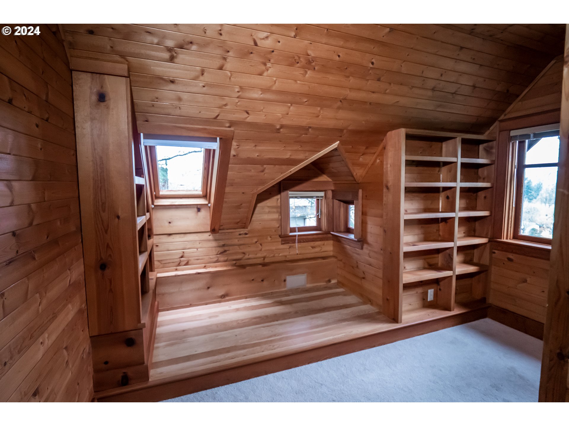 504 Spyglass Drive Eugene, OR 97401 - Photo 22 of 48 a view of outdoor space and wooden floor