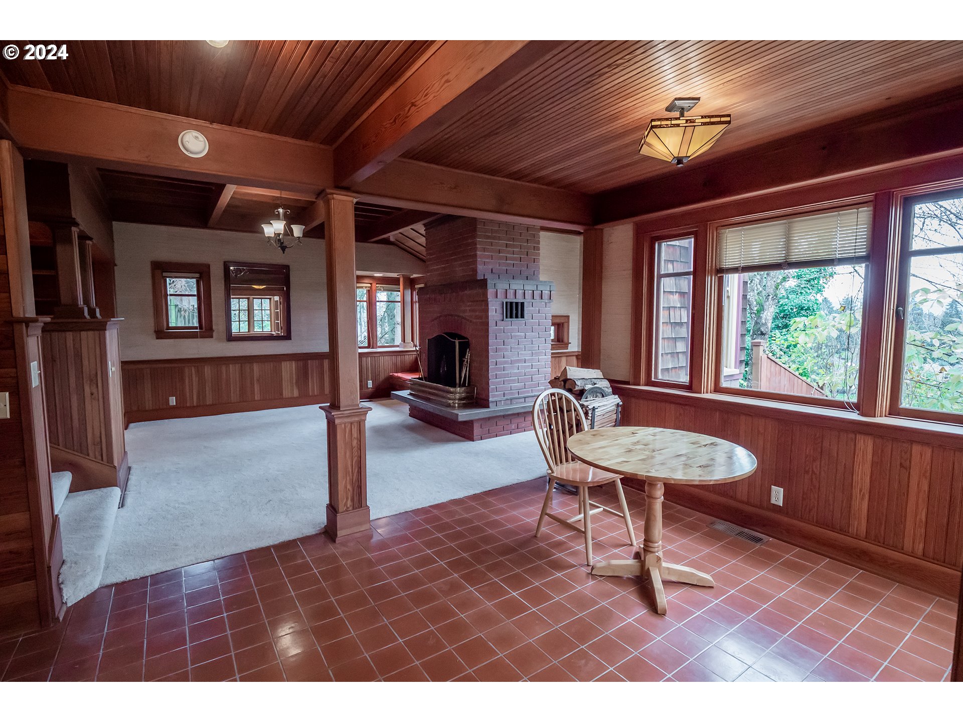 504 Spyglass Drive Eugene, OR 97401 - Photo 7 of 48 a living room with furniture and a wooden floor