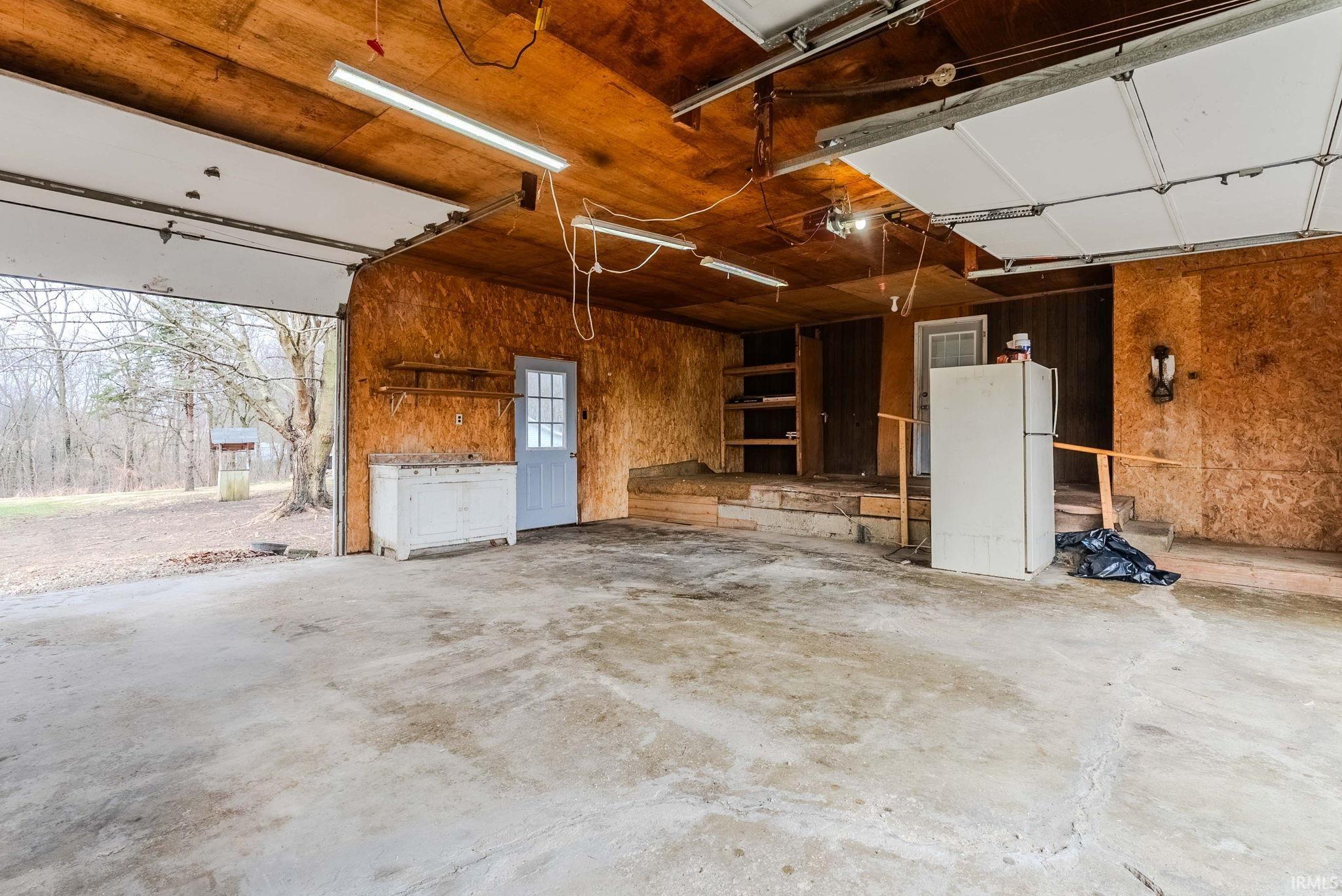 1886 South 75 East Wabash, IN 46992 - Photo 2 of 33