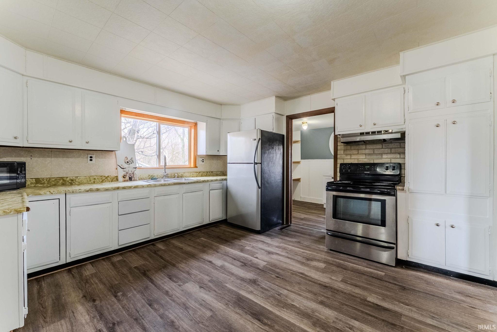 1886 South 75 East Wabash, IN 46992 - Photo 21 of 33