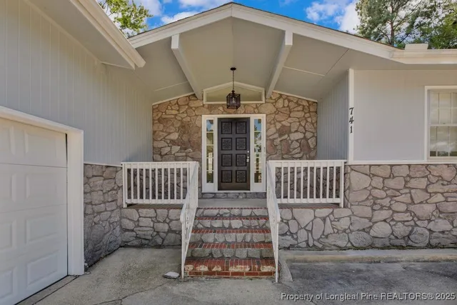 $289,900 | 741 Southview Circle, Fayetteville, NC 28311