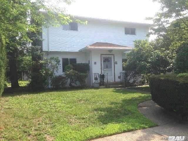 30 Murray Road Hicksville, NY 11801 - Photo 1 of 1 Gallery Image 1