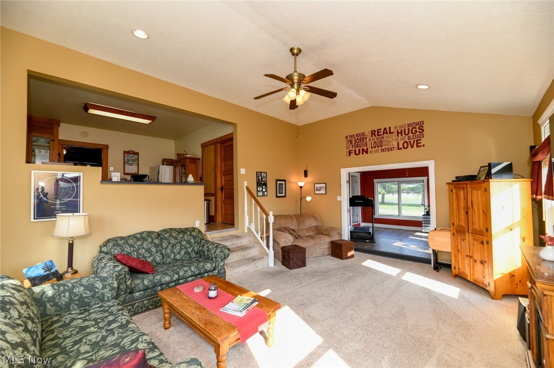 7608 Seasons Road Kent, OH 44240 - Photo 4 of 35 Gallery Image 4