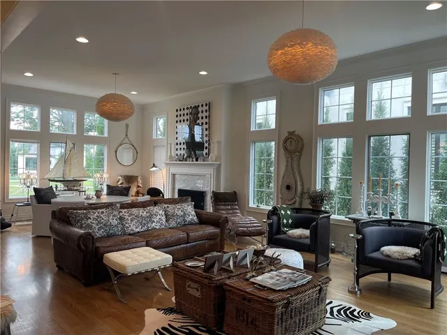 $1,775,000 | 5202 Arbor Drive, Prairie Village, KS 66207